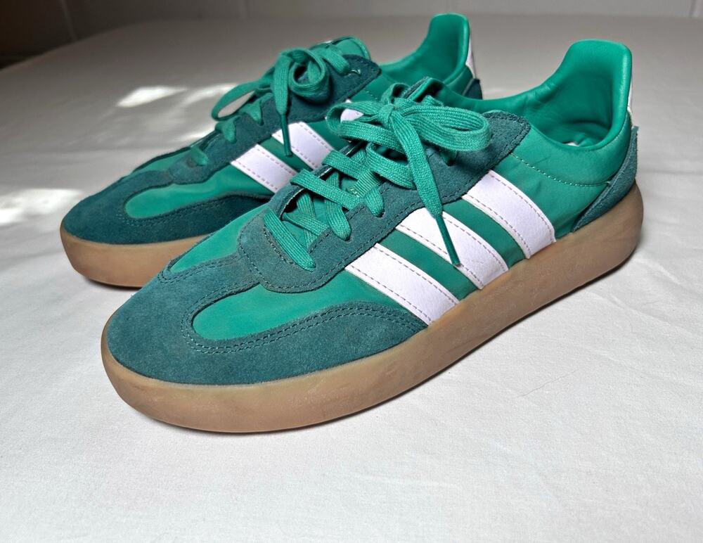 adidas Women’s Low Top Lace-Up Sneakers Green/White Gum Sole AJ12324